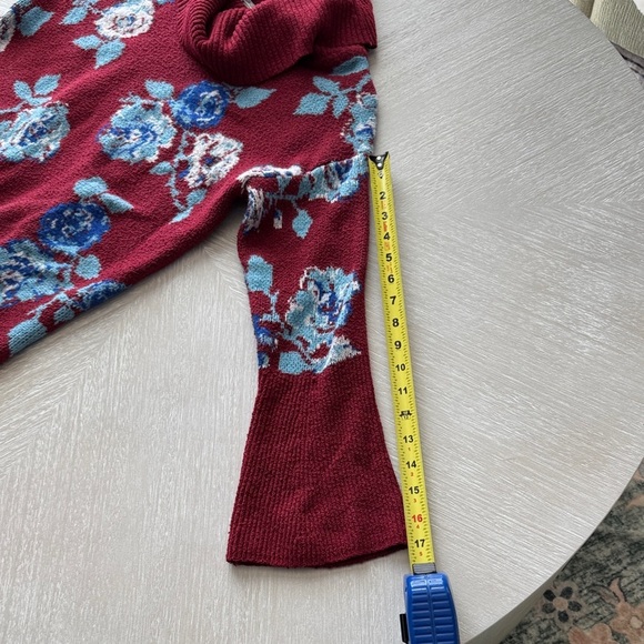 The Pioneer Woman Burgundy Floral Cowl Neck Sweater Small  A048 - Picture 9 of 9